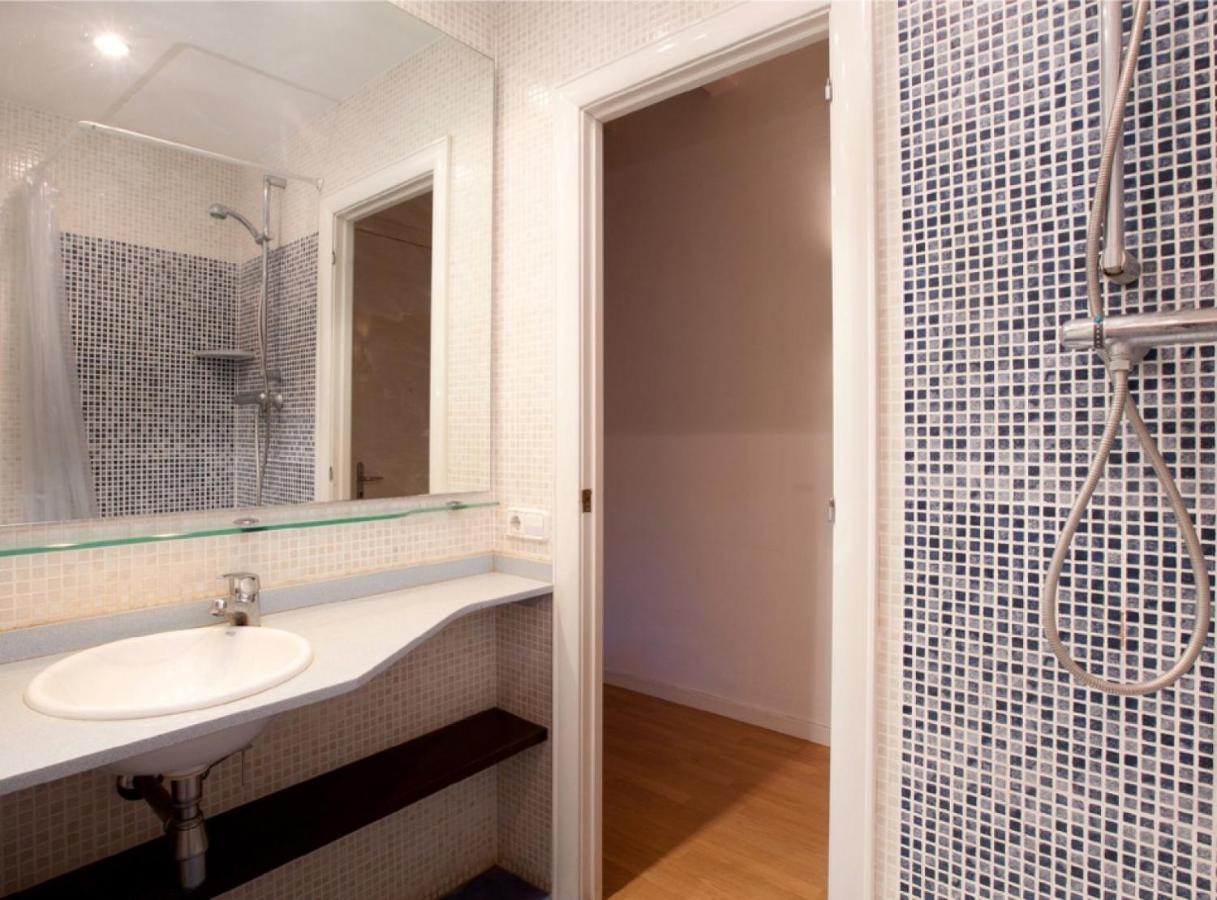 Authentic Flat2 In Poble Sec - Paralelo Barcelona Kültér fotó